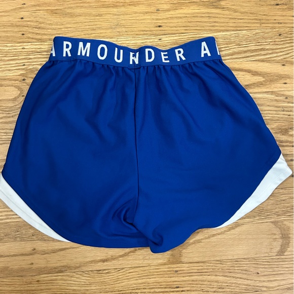 Under Armour Women’s Loose Fit Shorts, Pockets! XXS - Picture 2 of 4